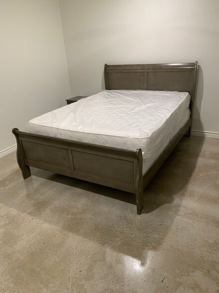 Building Photo - 113 Petsick Ln