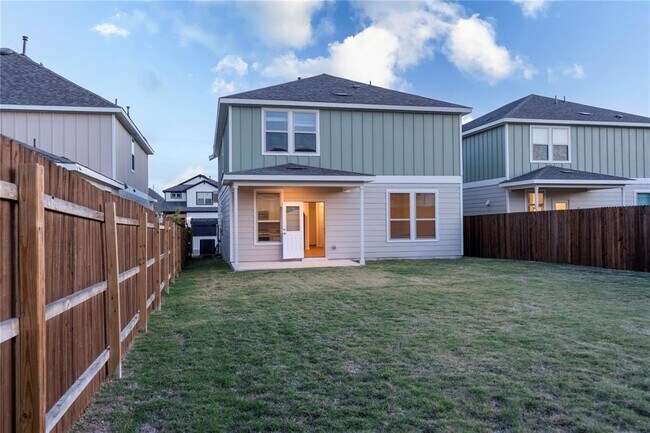 Building Photo - 141 Banyon Dr