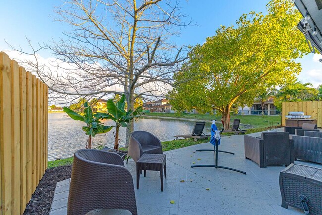 Building Photo - 1205 SW 146th Ct