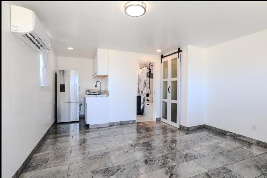 New floor tile all around - 66800 San Rafael Rd