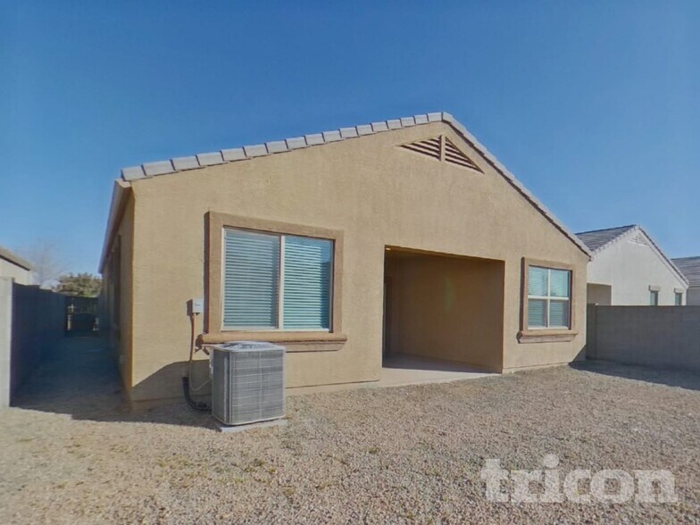 Building Photo - 37685 W Amalfi Ave