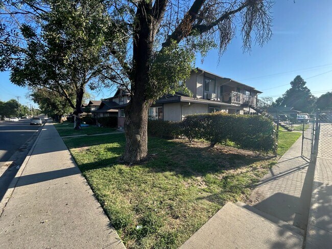 Primary Photo - 816 Sutter Ave