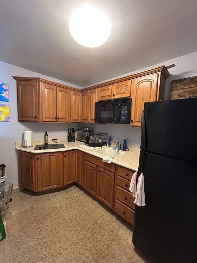 Building Photo - 720 W Gordon Terrace