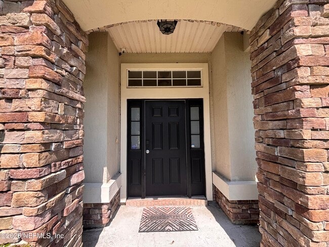 Building Photo - 14160 Fish Eagle Dr W