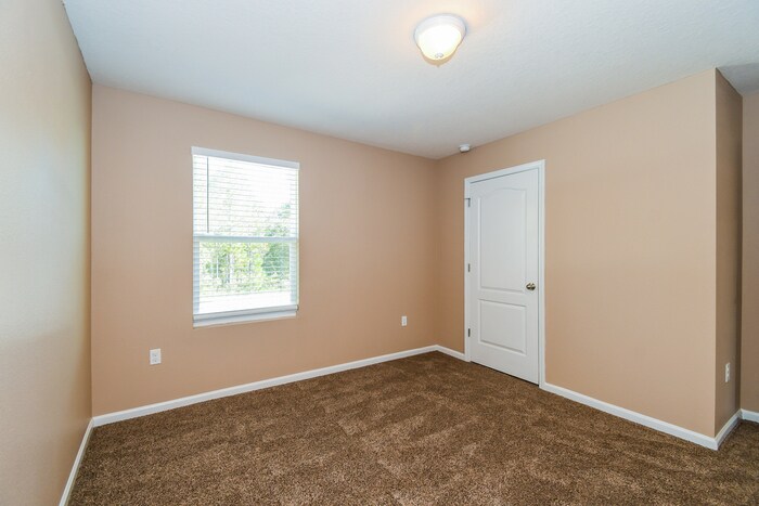 Building Photo - 3882 Bronco Rd