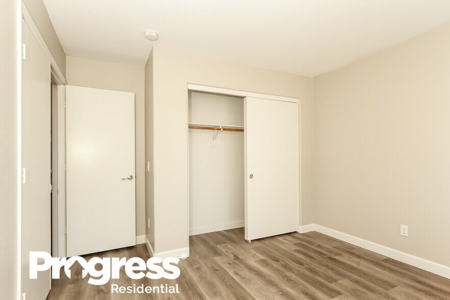 Building Photo - 9321 W Purdue Ave