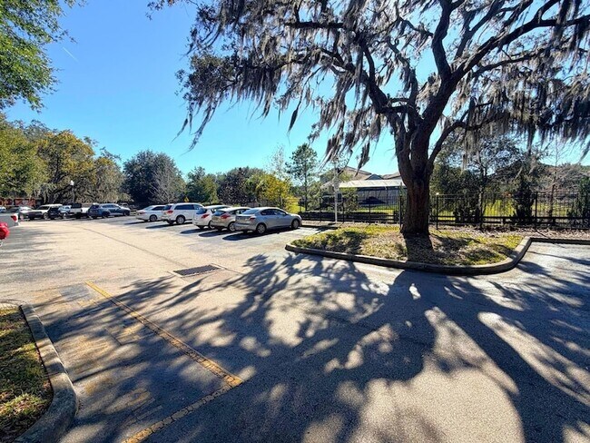 Building Photo - 114 Vista Verdi Cir