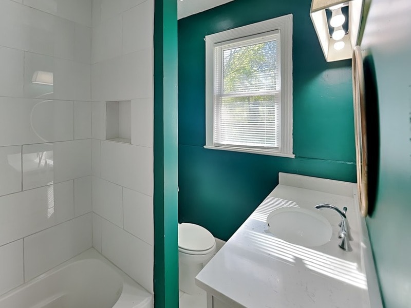 Building Photo - 815 N Watkins St