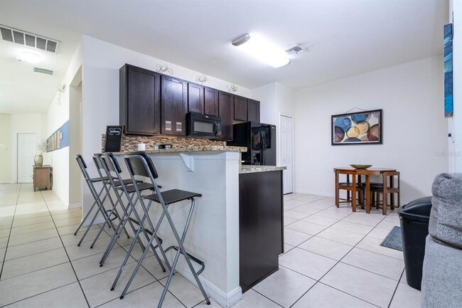 Building Photo - 2625 Santosh Cove