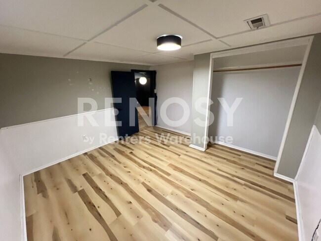 Building Photo - 7274 S Chase Way