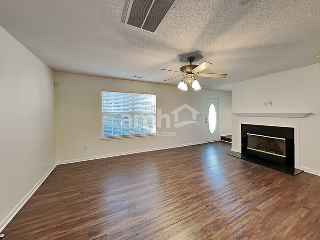 Building Photo - 7739 Sullivans Trace Dr