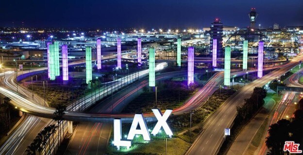 Building Photo - 8719 Yorktown Ave