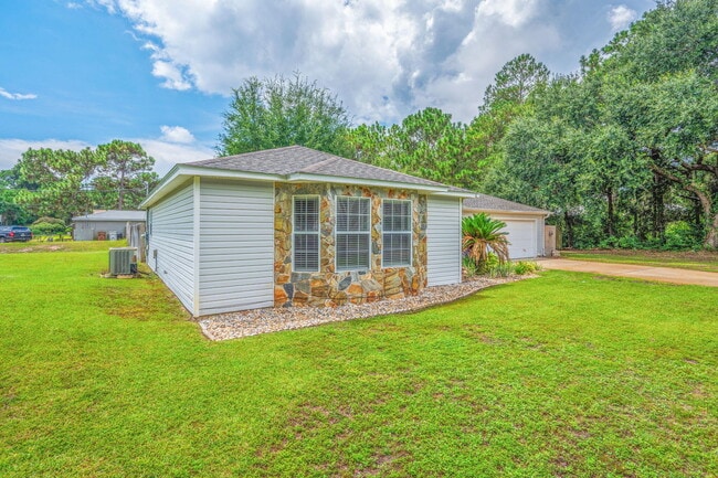 Building Photo - 6507 Flagler Dr