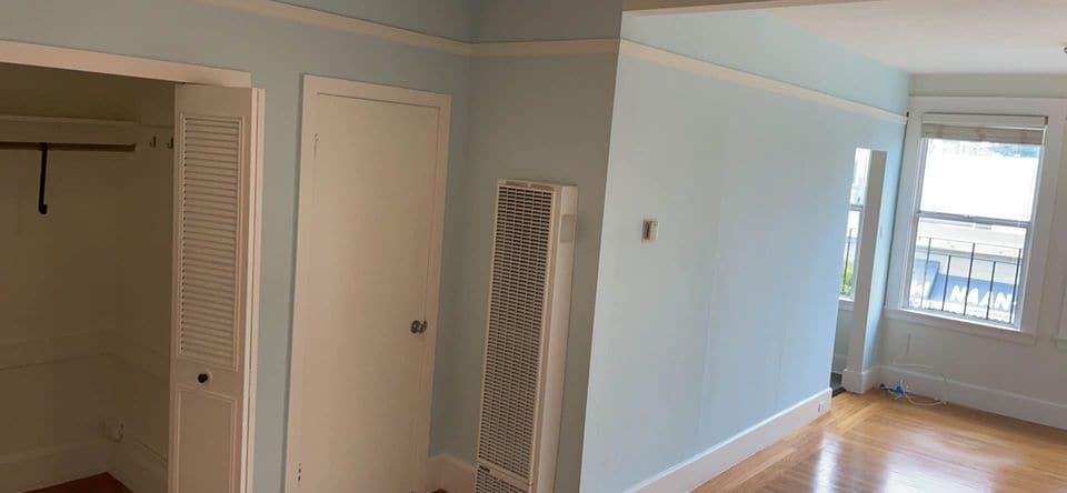 Bath Entry - 635 Irving St