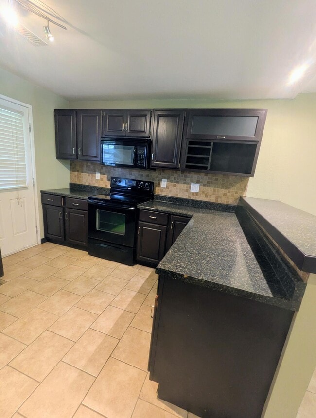Building Photo - 4815 Baxter Ct