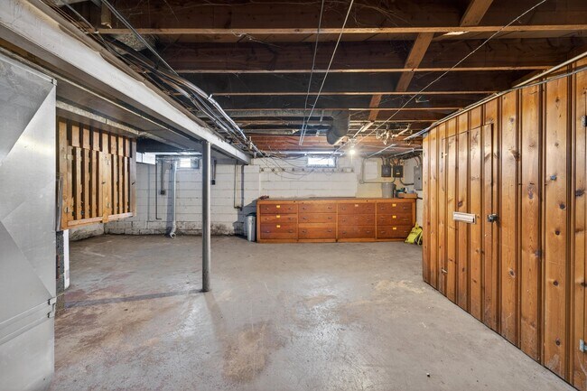 Building Photo - 58th BLVD. DUPLEX