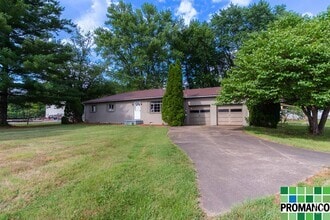 Building Photo - Cozy 1-Story Home