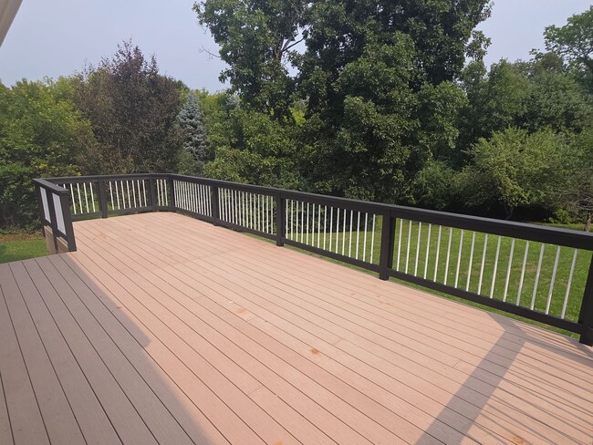 Building Photo - 3207 S Ridge Crest Ct