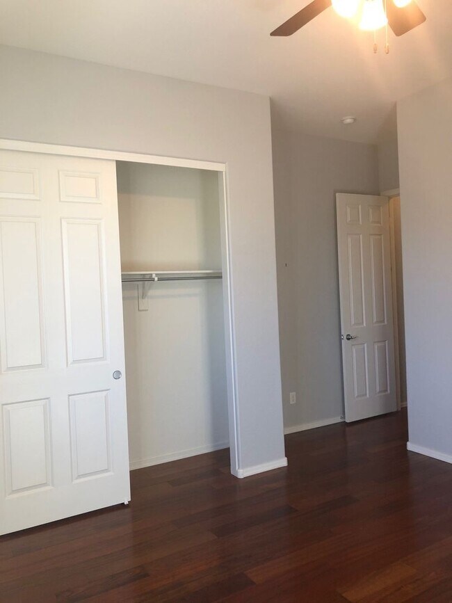 Building Photo - 4 Bedroom 2 Bath in Granville