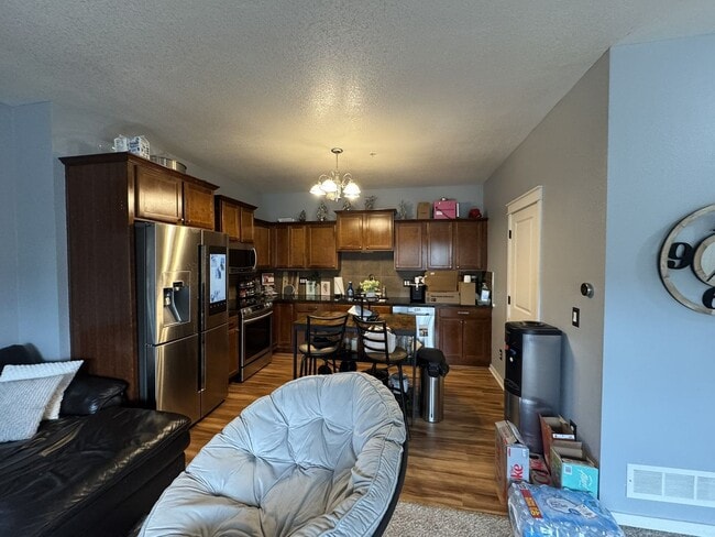 Building Photo - Large 3-Bedroom, 3.5-Bathroom Townhome
