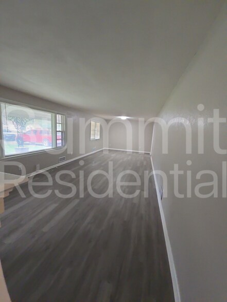 Building Photo - 5353 Blue Ridge Blvd