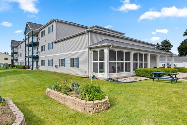 Building Photo - Keystone Manor