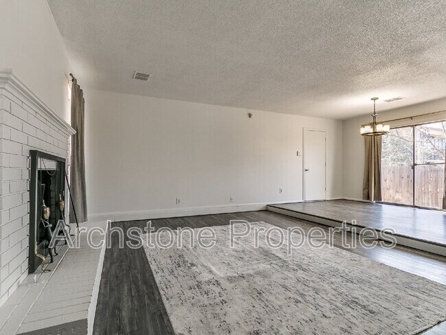 Building Photo - 4508 NW 26th St