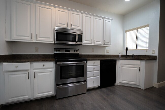 Building Photo - 23750 N 75th Pl