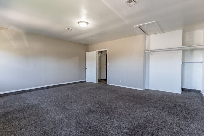 Building Photo - Spacious 4-Bedroom Home with Modern Updates and a Big Yard