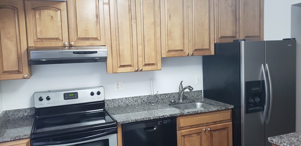 Building Photo - 9164 Broken Oak Pl