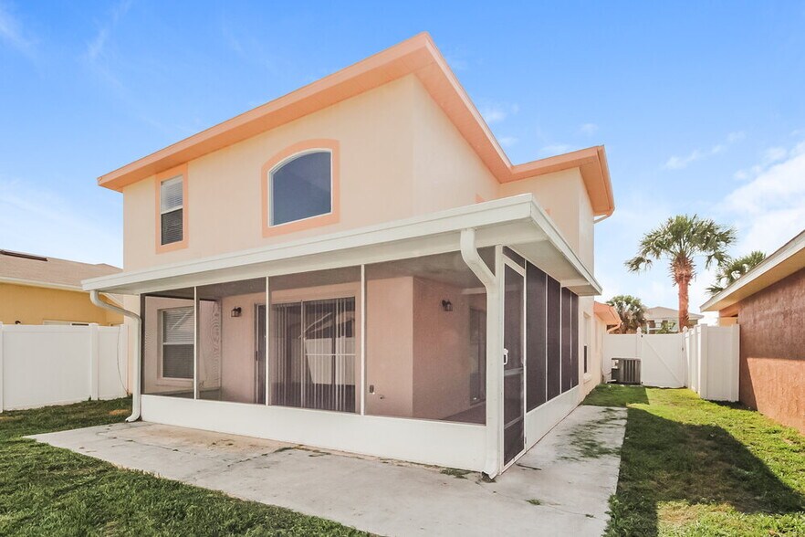 Building Photo - 3227 Brewster Dr