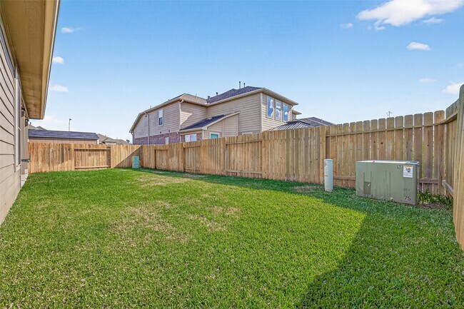 Building Photo - 18507 Sleeping Bear Wy