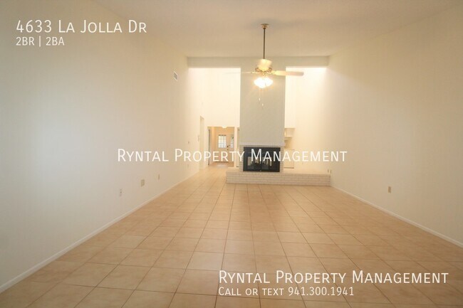 Building Photo - 4633 La Jolla Dr