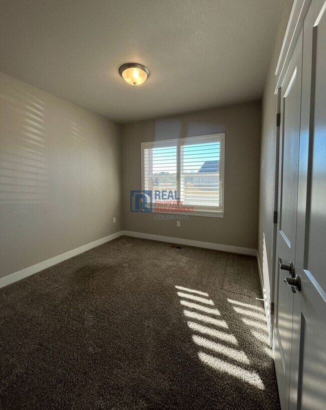 Building Photo - 1912 Tidewater Ln