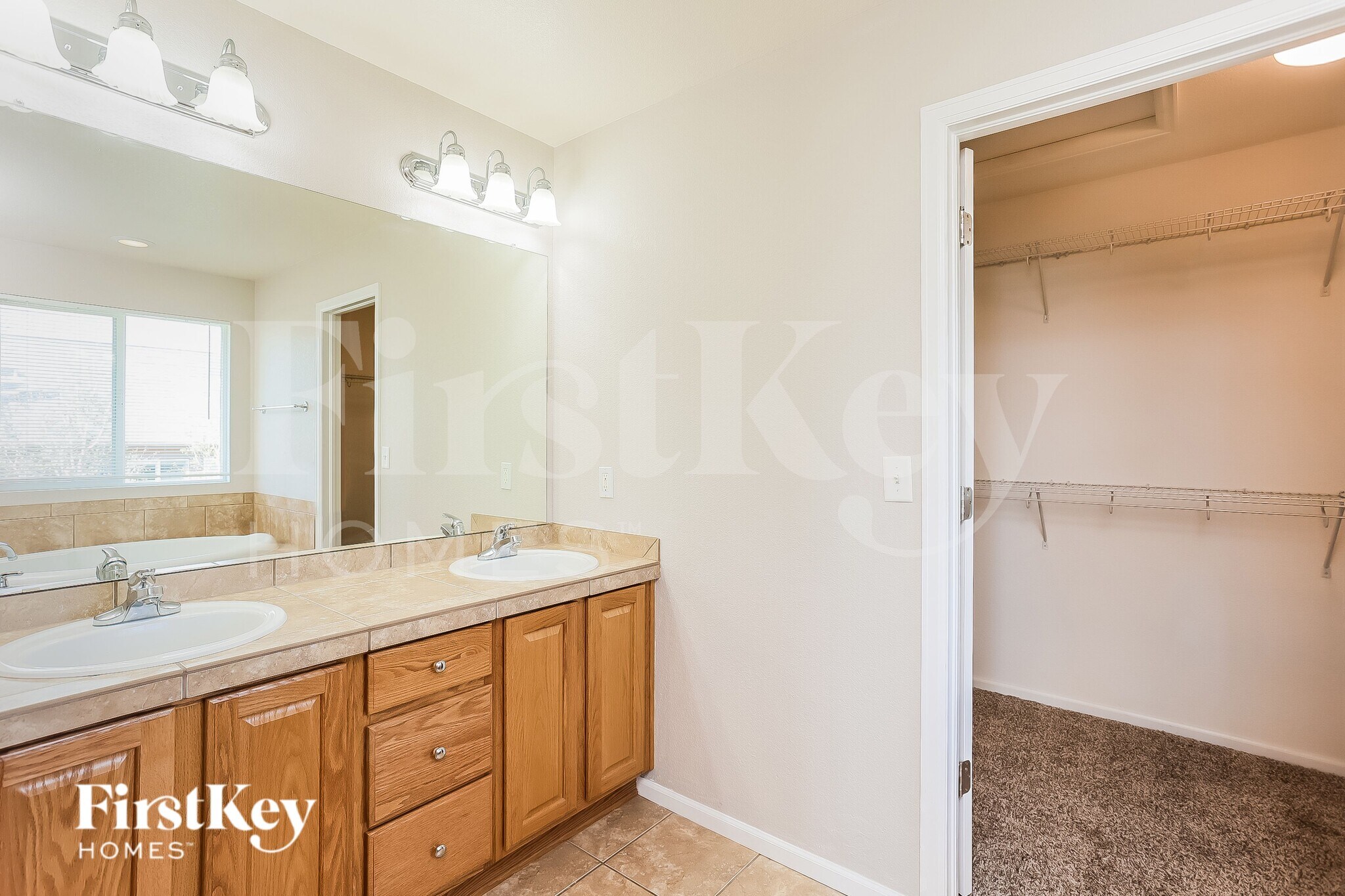 Building Photo - 10118 Uravan St