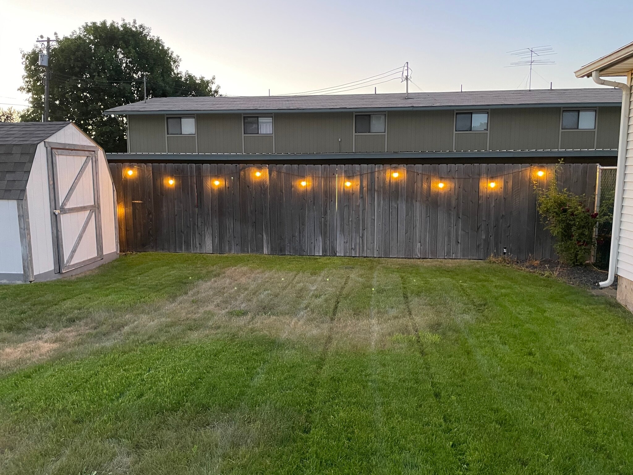 Backyard 2 - 3011 N Stout Rd