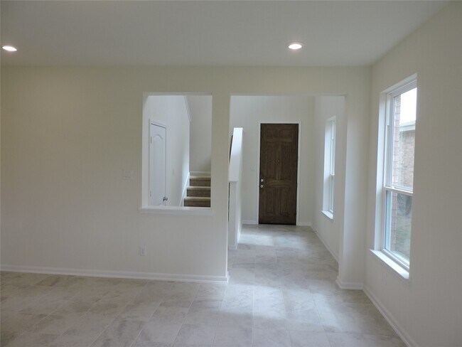 Building Photo - 1122 Epworth Ct.