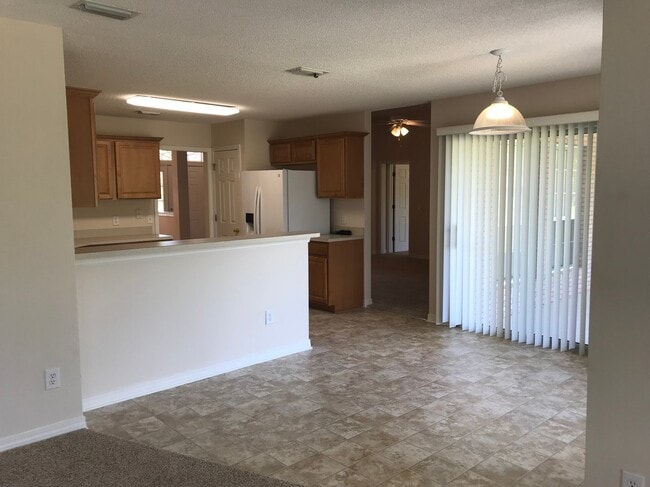 Building Photo - 2642 Hidden Creek Dr