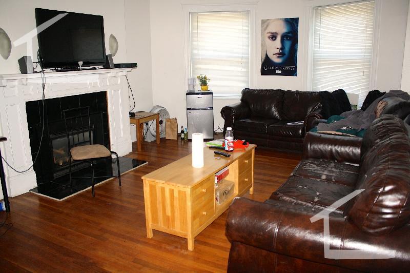 Building Photo - 8 Saint Lukes Rd