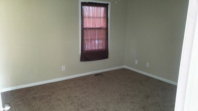 Building Photo - Brookwood Towns Apartment Homes