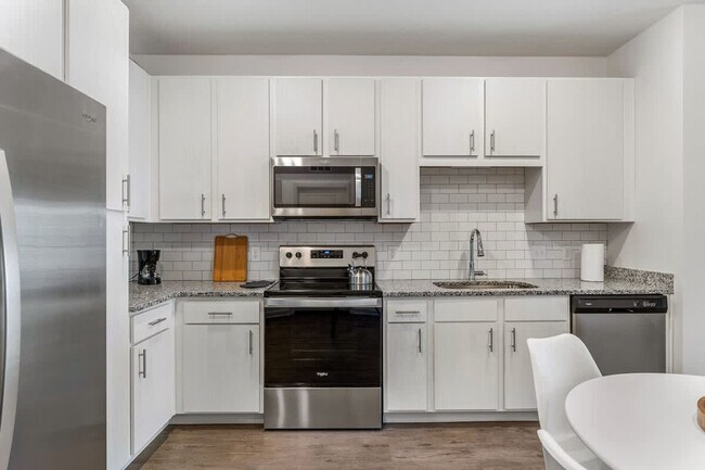 Building Photo - 14533 Star Water Rd