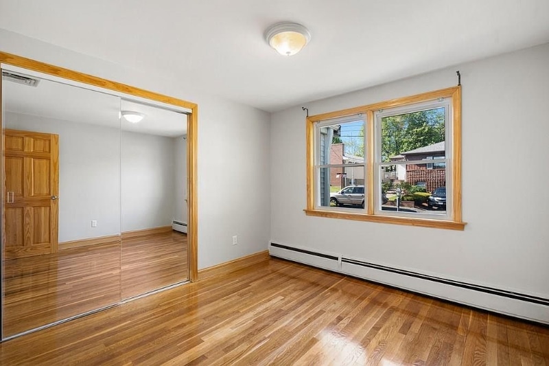 Building Photo - 60 Hopkins St