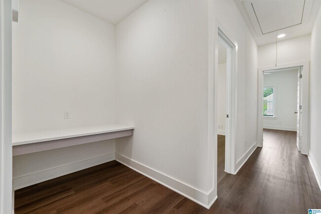 Building Photo - 4125 Prentice St