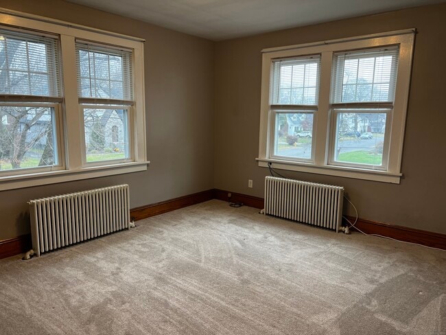 Building Photo - 24 Lawncrest Rd