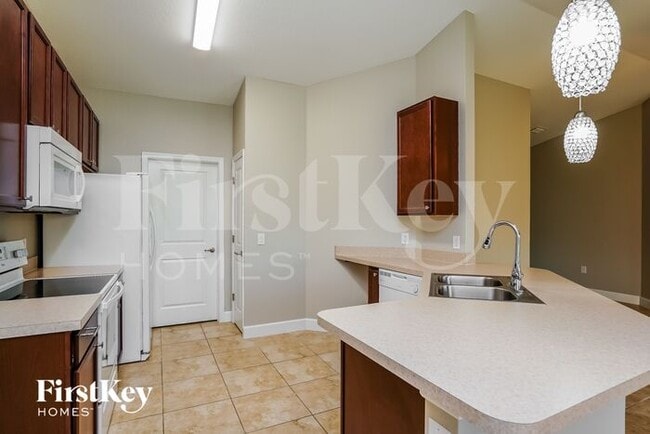 Building Photo - 2712 38th St SW