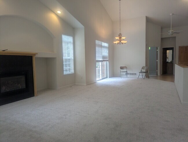 Building Photo - Desirable 55+ Hover Woods Community!