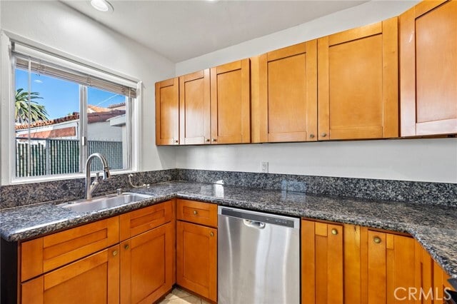 Building Photo - 128 W Escalones