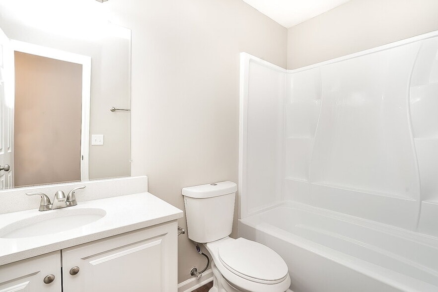 Building Photo - 4200 New Hope Meadow Rd