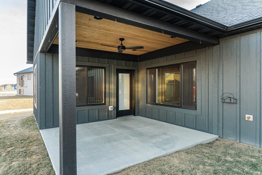 Building Photo - 353 Spring Day Ct NE