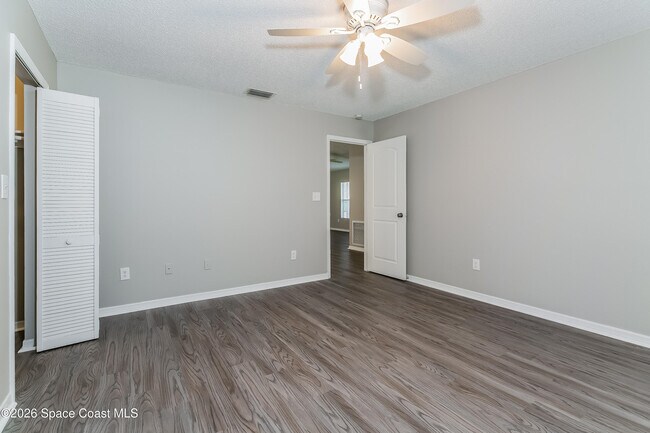 Building Photo - 1467 Dallam Ave NW